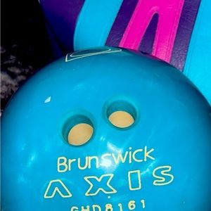 6-7 lb bowling ball. Comes with leather bowling bag as well. Like new.